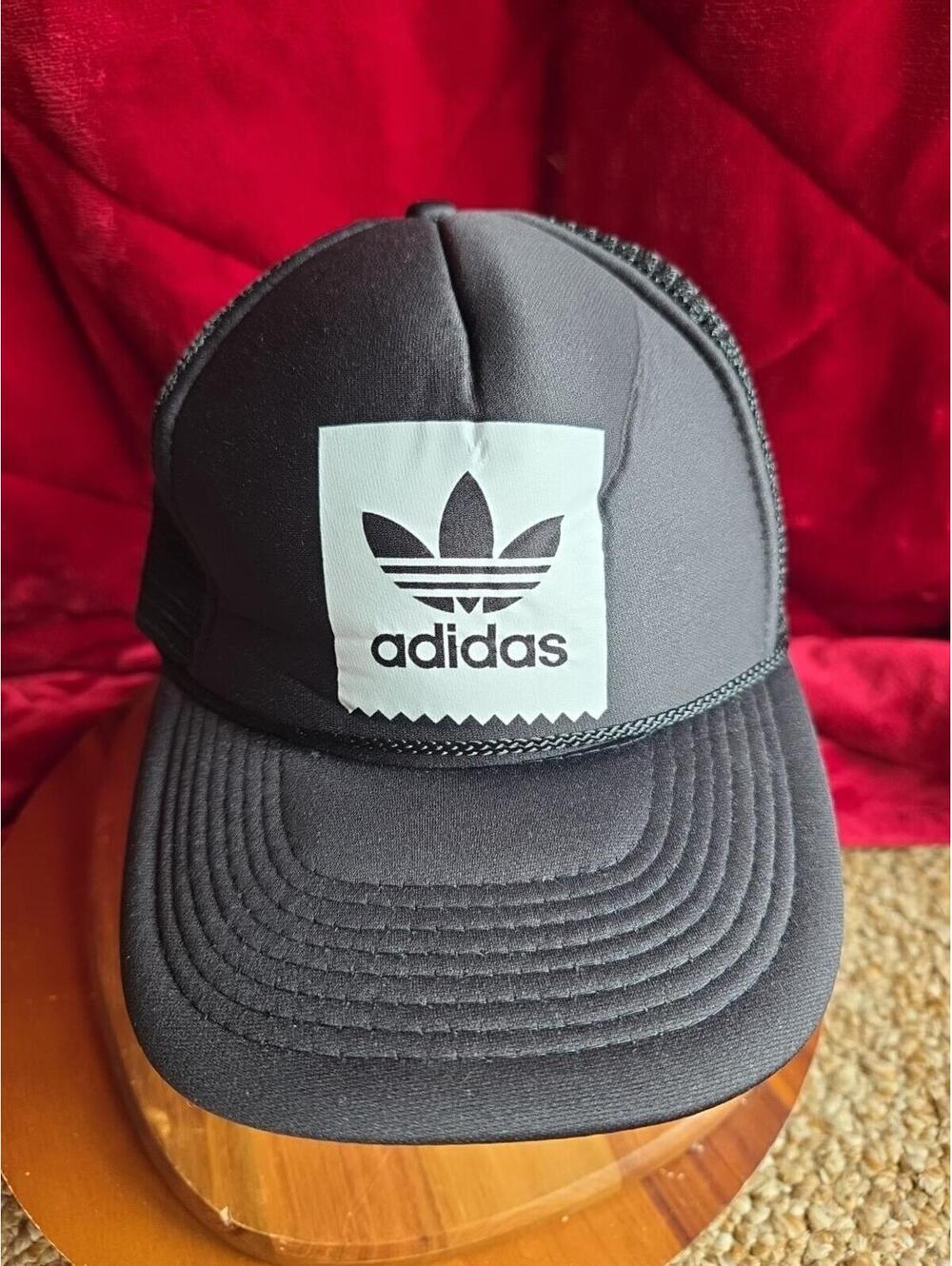 Adidas Originals Dispatch Trucker Hat Black - NEW (EY5534)